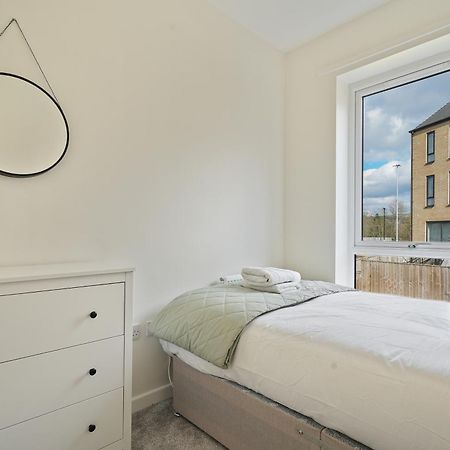Mersey Way, Spacious 3 Bed Home, Close To Sheffield City Centre & Free Driveway Parking - Perfect For Workers, Groups & Families - Hosted By Stay Host Save 外观 照片