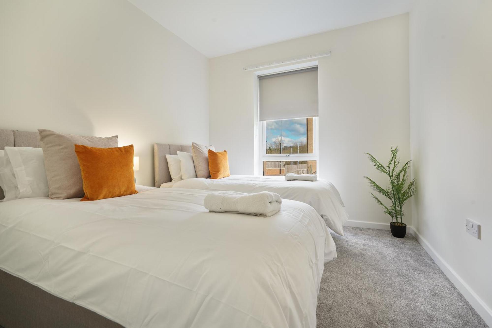 Mersey Way, Spacious 3 Bed Home, Close To Sheffield City Centre & Free Driveway Parking - Perfect For Workers, Groups & Families - Hosted By Stay Host Save 外观 照片