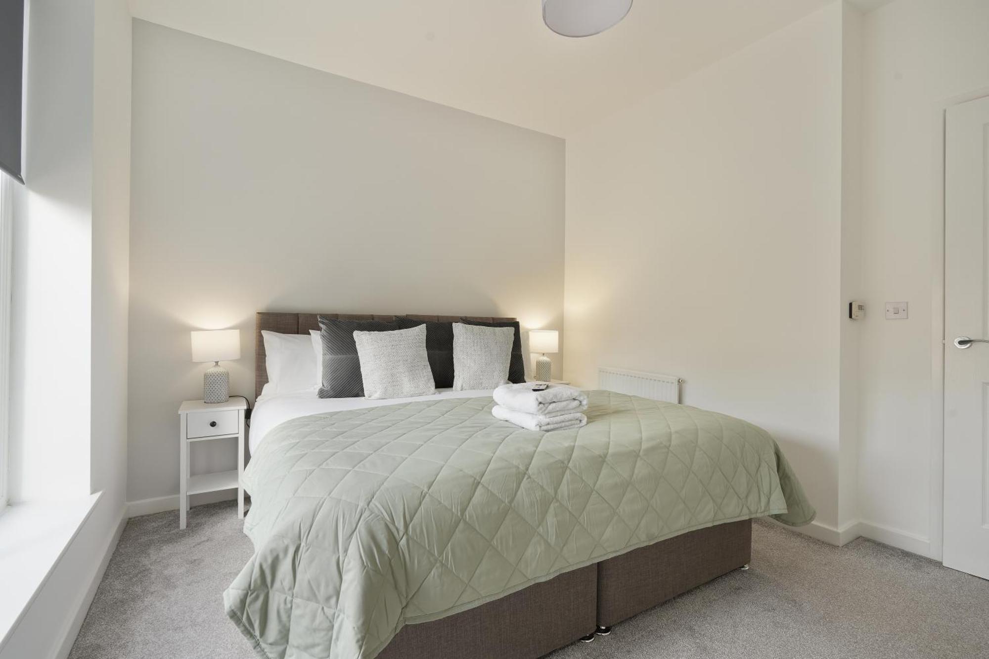 Mersey Way, Spacious 3 Bed Home, Close To Sheffield City Centre & Free Driveway Parking - Perfect For Workers, Groups & Families - Hosted By Stay Host Save 外观 照片