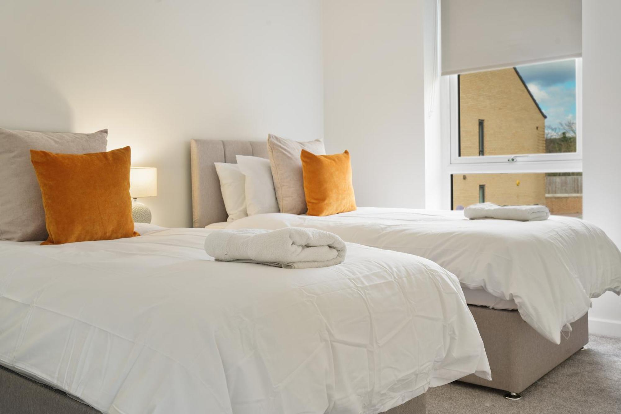 Mersey Way, Spacious 3 Bed Home, Close To Sheffield City Centre & Free Driveway Parking - Perfect For Workers, Groups & Families - Hosted By Stay Host Save 外观 照片